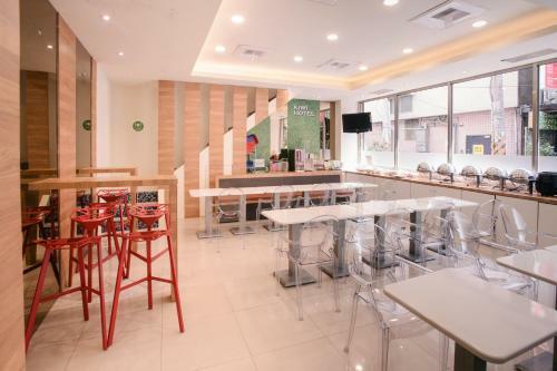 Honeydew Hotel