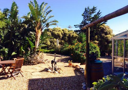 Hostal Villa Surprise