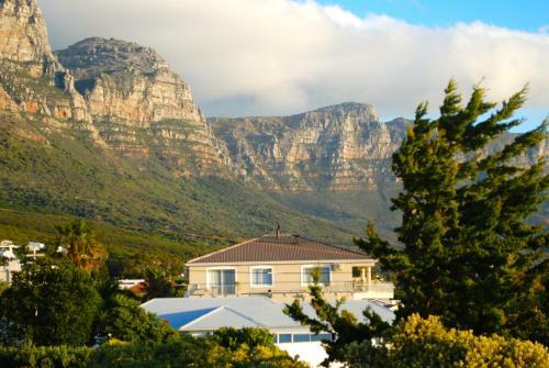 Hostal Villa Surprise