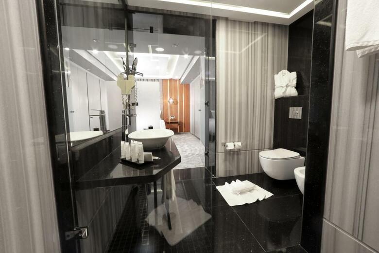 Hotel Le Palace D'anfa