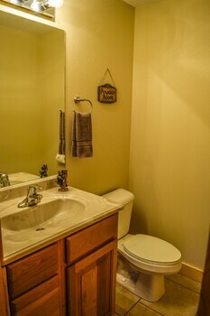 The Lodge At Duck Creek