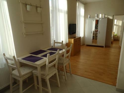 Hostal Alab�rdos Panzi� �s Apartmanh�z