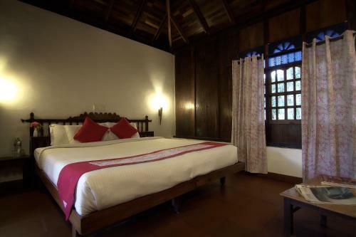 Hotel Ambadi