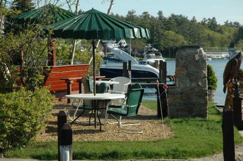 Hotel Channel Waterfront Cottages