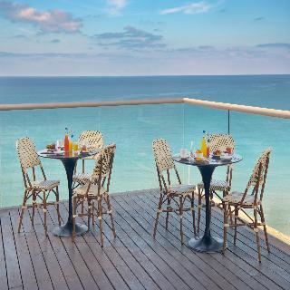 Hotel Leonardo Suite By The Beach