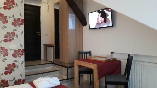 Hostal Pensiunea Casa Rusu