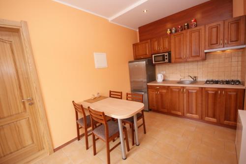 Hostal Roberto Vila