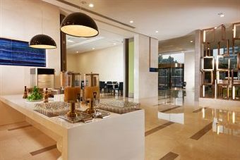 Hotel Holiday Inn Express Luoyang City Center