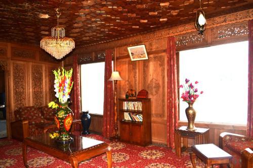 Hotel Canada Houseboats