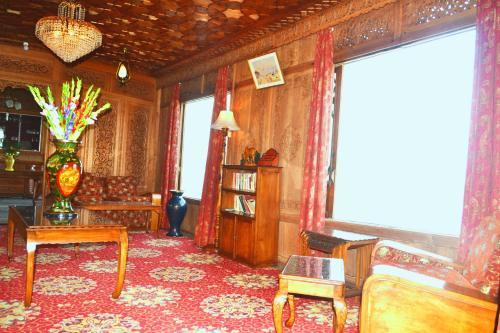 Hotel Canada Houseboats