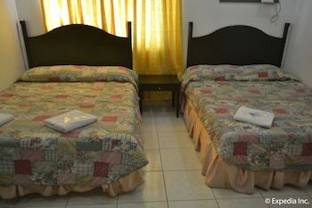Tagaytay Country Hotel