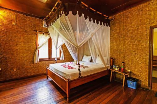 Merta Sari Balangan Bungalows