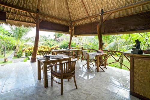 Merta Sari Balangan Bungalows