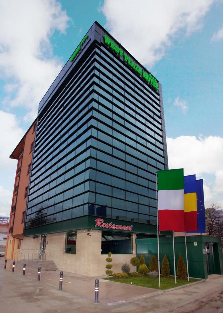 West Plaza Hotel