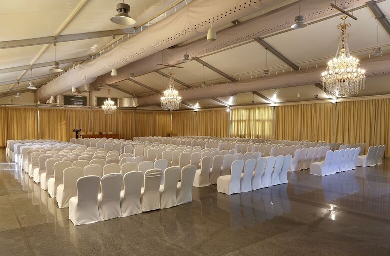 Hotel Green Park, Visakhapatnam