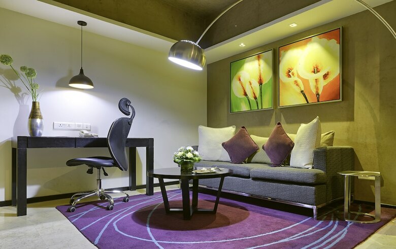 Hotel Davanam Sarovar Portico Suites