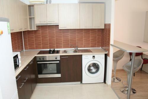 Top Rooms Aparthotel