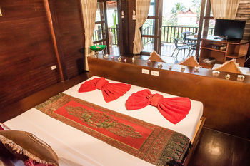 Villa Laem Sila Resort