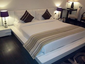 Hotel United 21 City Mark, Gurgaon
