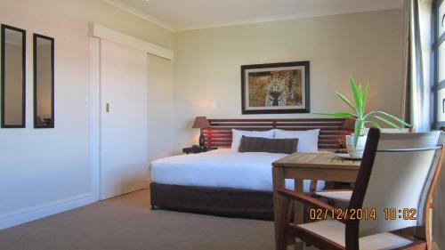 Hostal La Roche Guest House