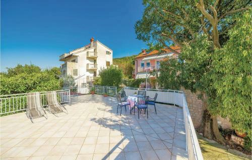 Holiday Home Omladinska K-557