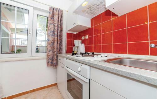 Holiday Home Omladinska K-557