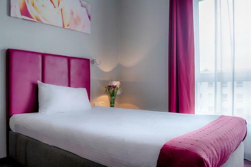 Hotel Focus Katowice Chorz�w