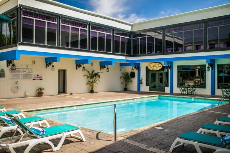 Hotel Knutsford Court