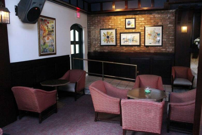 The Courtleigh Hotel