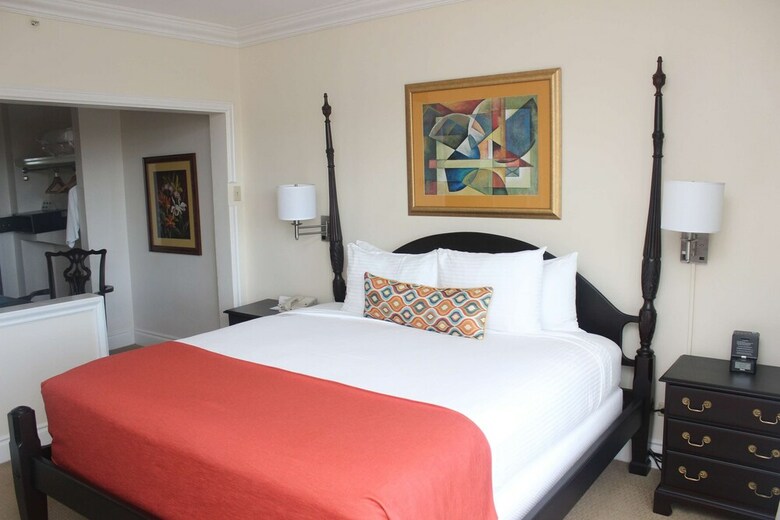 The Courtleigh Hotel