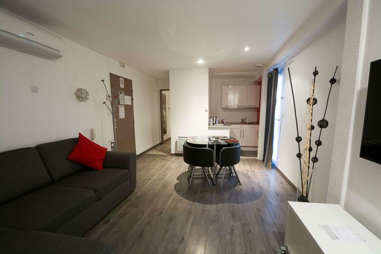 Hotel Kyriad Dijon Longvic