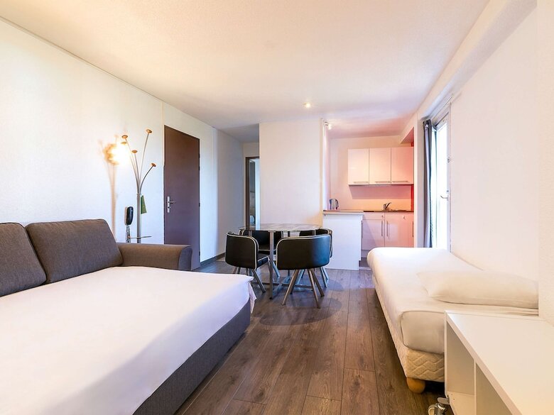 Hotel Kyriad Dijon Longvic