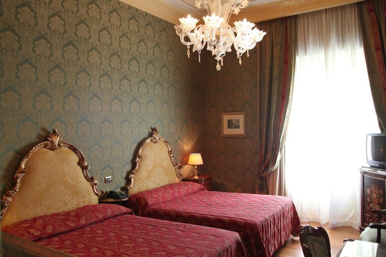 Turner Hotel