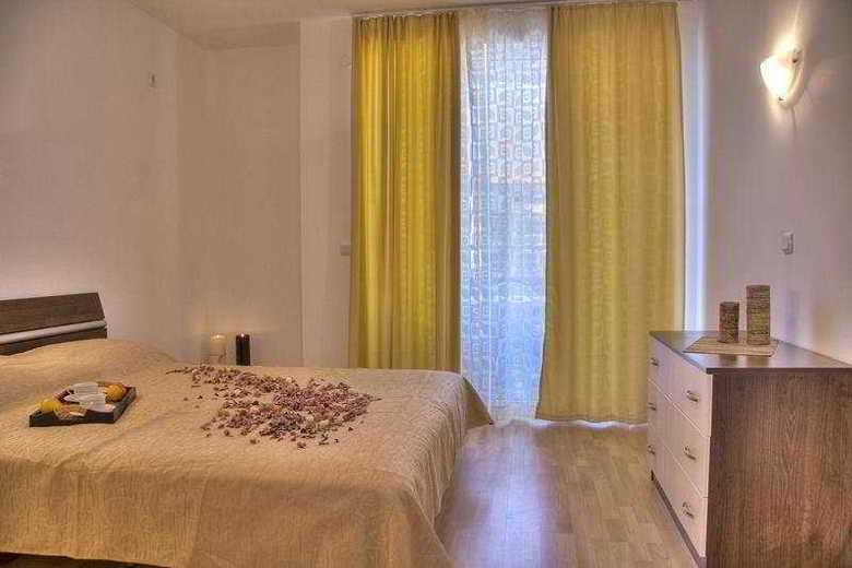 Hotel Laguna Holiday