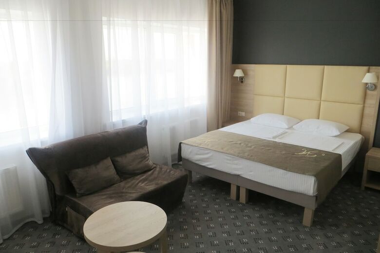 Amaks Omsk Hotel