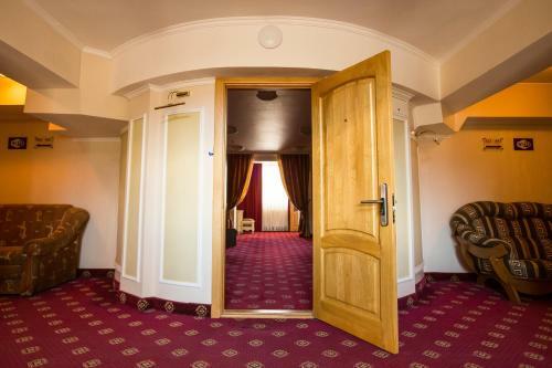 Bukovyna Hotel