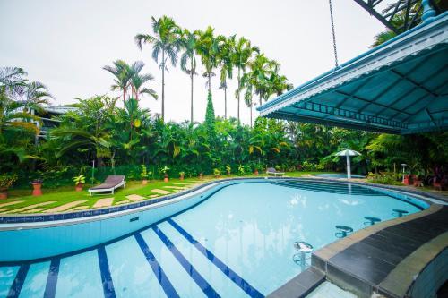 Hotel The Renai Cochin