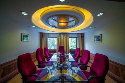 Hotel The Renai Cochin
