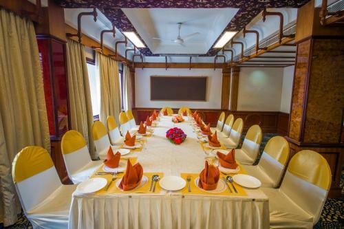 Hotel The Renai Cochin