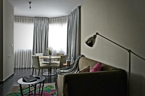 King George Apartments
