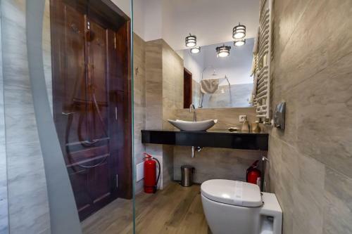 Select City Center Apartments