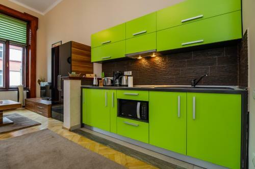 Select City Center Apartments