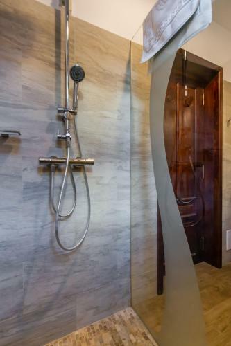 Select City Center Apartments