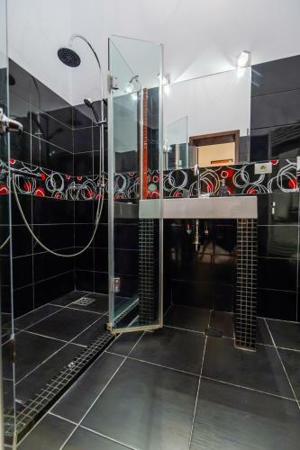 Select City Center Apartments