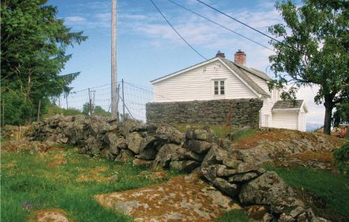 Holiday Home Manger Rad�yvegen