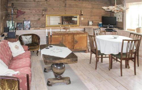Holiday Home Manger Rad�yvegen