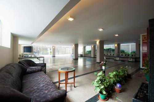 Alpina Hotels & Suites