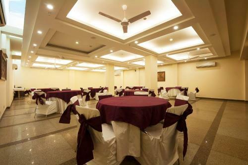 Alpina Hotels & Suites