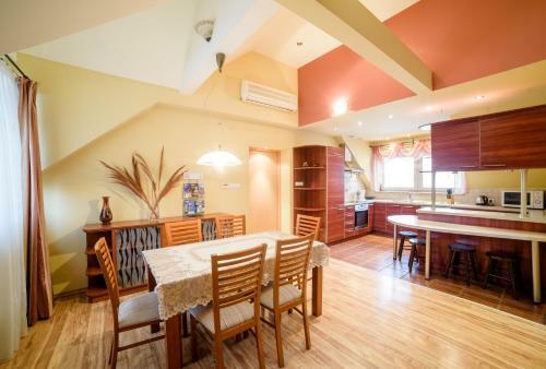 Park Apartment