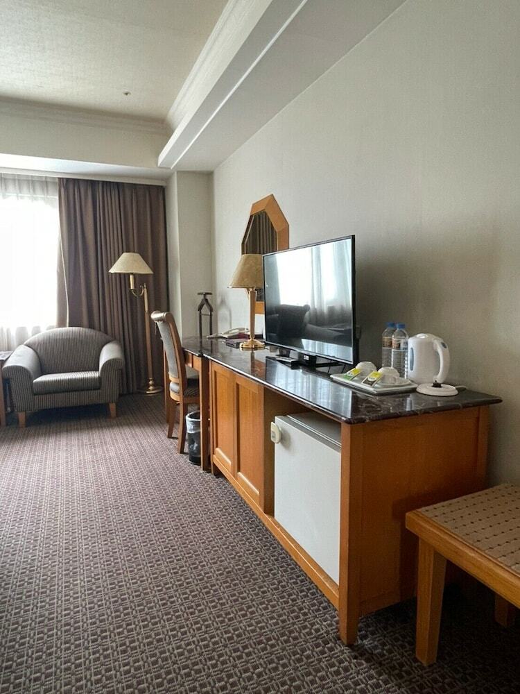 Chuto Plaza Hotel